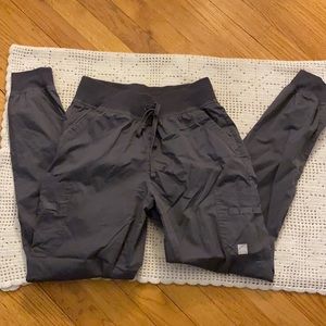 Uniform Advantage jogger scrub pant